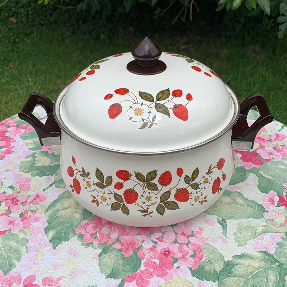 Vintage Sheffield Strawberries & Cream Enamel Lidded Pot